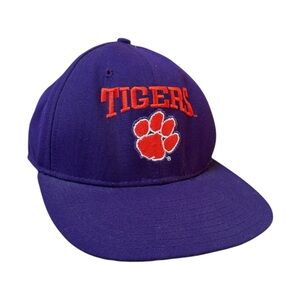 Vintage 90s Clemson University Tigers Embroidered Flat Brim Snapback Hat